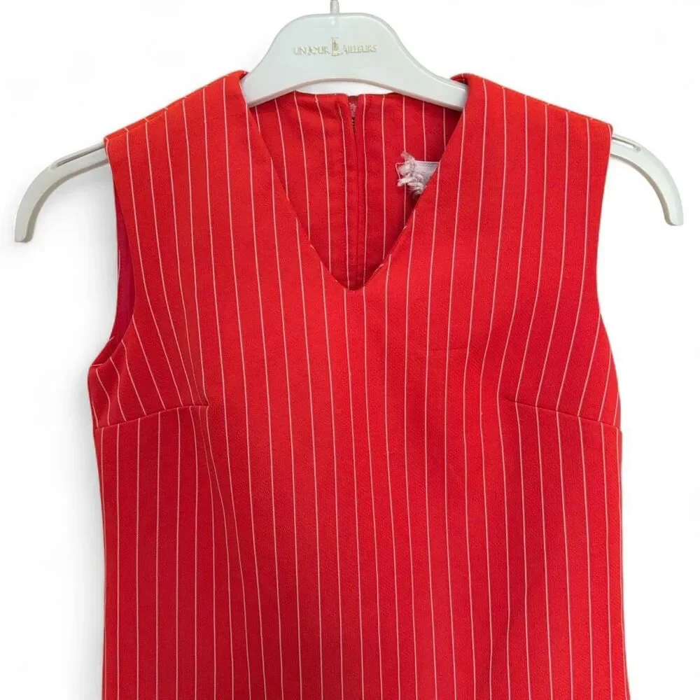 Vintage  60s/70s Mod Red Pinstripe Pleated Shift Dress size XS/2